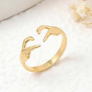 Goldener Edelstahlring mit einzigartigem Händchenhalt-Herz-Design für Paare
