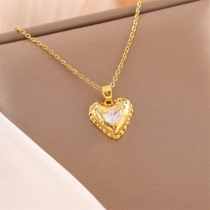 Heart Pendant Necklace 18K Gold Plated Stainless Steel Copper Cubic Zirconia Elegant Jewelry For Women