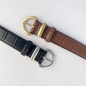 Genuine leather belts with crocodile pattern in black and brown with D-ring buckles