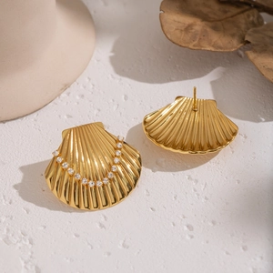 Elegant 18K gold-plated stainless steel shell stud earrings with diamond accents