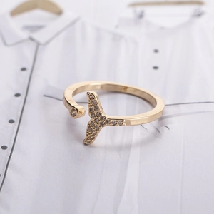 Elegant fishtail open ring in gold copper with zircon accents for a minimalist luxury look
