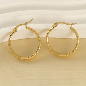 Thick textured hoop earrings in 18K gold-plated stainless steel for women fashion