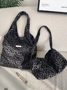 Vintage Leopard Print Tote Bag Large Capacity Flocked Velvet Shoulder Handbag For Daily Commuting Casual Fashion Women