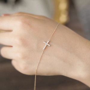 Cross Bracelet S925 Sterling Silver Zircon Inlaid Minimalist Dainty Adjustable Chain Jewelry For Women Elegant Gift