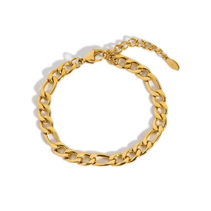 Polished 18K gold-plated stainless steel Figaro chain anklet with lobster clasp closure