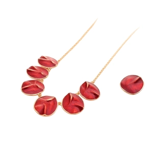 Vintage gold and red enamel round pendant necklace and earrings jewelry set for women