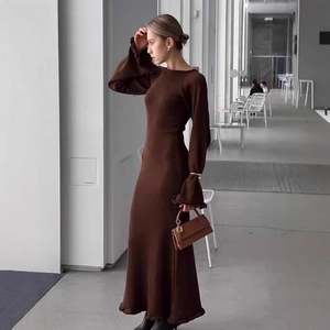 Vestito Maxi In Maglia A Costine Manica Lunga Bordo Con Volant Elegante Girocollo Marrone Slim Fit Donna