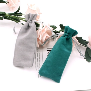 Elegant 6x15cm velvet drawstring pouches in grey and green for jewelry storage
