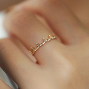 Elegant 18K gold plated S925 sterling silver crown ring with sparkling zircon stones