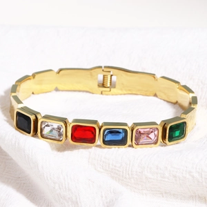 Bracelet luxueux en acier inoxydable doré orné de pierres précieuses carrées colorées