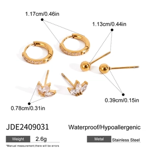 Détail de boucles d'oreilles en acier inoxydable doré avec mesures et caractéristiques