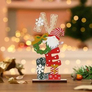 Décoration de Noël NOEL en bois avec Père Noël et couronne sur fond bokeh chaleureux