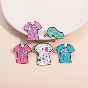 Medical Enamel Brooch Pins Zinc Alloy Scrub Life Stethoscope Heart Heartbeat Shapes Cartoon Jewelry Gift For Nurses Doctors