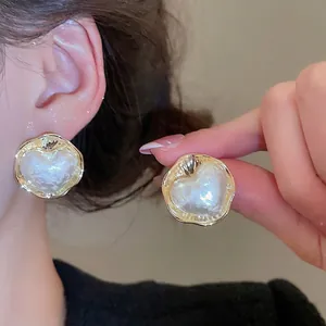 Orecchini a cuore vintage francesi con bordi placcati in oro 16K da donna
