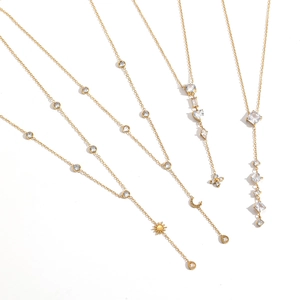 Collier long doré en acier inoxydable avec pendentifs lune et zircon style luxe
