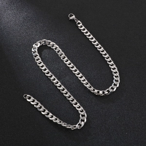 Polished stainless steel Cuban curb chain necklace for men with secure lobster clasp