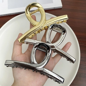 Large Hair Claw Clip Metal Alloy Non Slip Hair Catch For Women Elegant Minimalist French Twisted Design