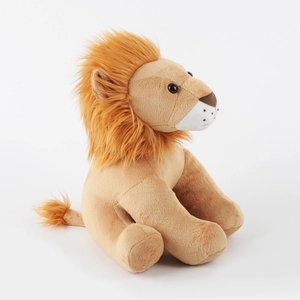 Peluche de lion réaliste avec crinière orange et fourrure brune douce en position assise