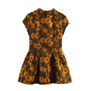 Vintage Jacquard Mini Dress Gold Floral Stand Collar Short Sleeve Backless Pleated A-Line Cheongsam Style Women