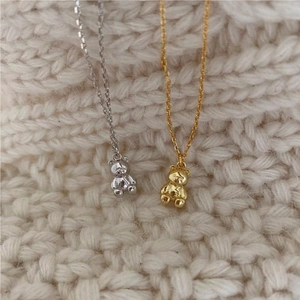 Chic 925 sterling silver bear pendant necklace set in gold and silver finishes