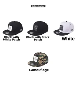 Dettaglio che mostra vari colori dei cappellini hip-hop Brooklyn N86 con visiera piatta