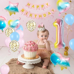 Kit déco 1er anniversaire pastel avec ballon chiffre 1 et banderole rose joyeux anniversaire