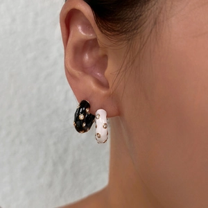 Retro Stainless Steel Enamel C-Shaped Hoop Earrings For Women 18K Gold Plated Rhinestone Inlaid Geometric Jewelry Accessory