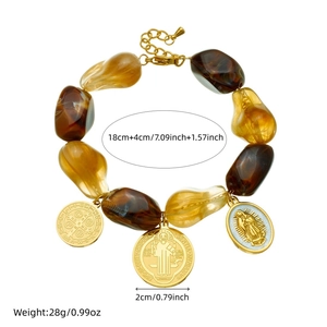 Beaded chain bracelet with amber resin stones and gold coin charms, length 18cm plus 4cm ext