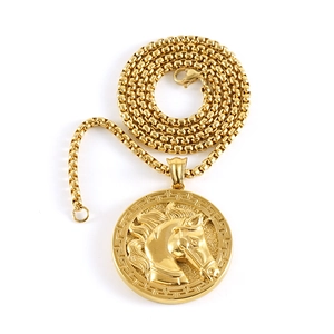 3D horse head relief round pendant necklace in 18k gold plated stainless steel