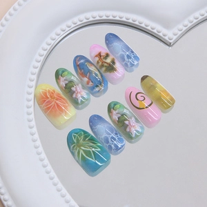 Ongles adhésifs avec motifs 3D de lotus et carpe koï sur plateau en cœur
