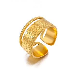 Double-layer hammered geometric stainless steel wide ring for women in golden finish