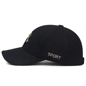 Schwarze Winter-Baseballkappe für Herren mit Fleecefutter und Sport-Stickerei