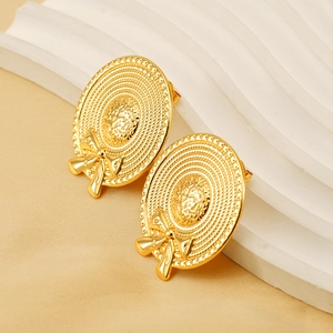 Boucles d'oreilles nœud en acier inoxydable doré 18 carats au design chapeau de paille
