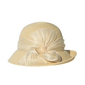 Chapeau de soleil élégant en paille de soie beige avec ruban à nœud et perles pour femme