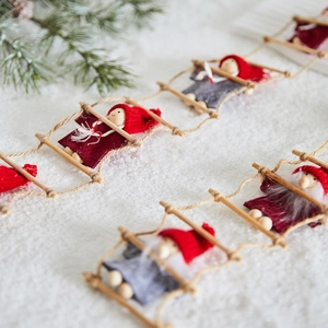 Christmas climbing Santa Claus plush figures on rope ladder decoration for Xmas trees