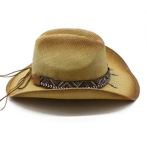 Cappello da cowboy etnico in paglia con tesa bicolore e pendenti a foglia in metallo