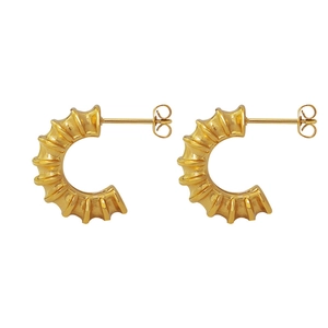 French style gold C-shaped seashell pattern titanium steel stud earrings for women