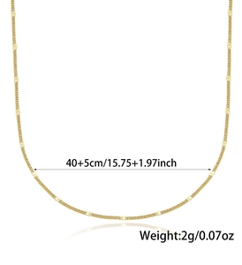 Detailed close-up showing adjustable 40+5cm length of this 925 silver golden chain
