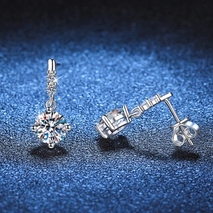 Elegant s925 silver moissanite drop earrings with tassel design and shimmering gemstones
