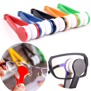 Portable microfiber eyeglass cleaner brush set in five colors for scratch-free lens cleaning