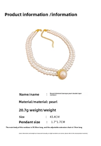 Vue détaillée du collier de perles double épaisseur avec pendentif pavé de diamants