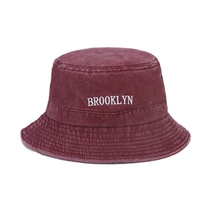 Bob vintage bordeaux en coton délavé avec broderie Brooklyn pour la protection solaire