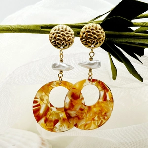 Vintage palace style earrings with acrylic pearls and tortoiseshell resin rings