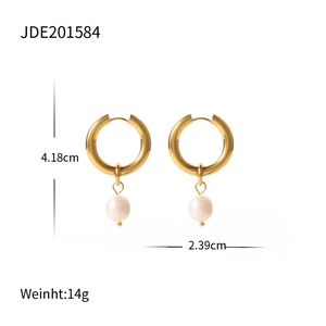 Detailed view of gold hoop earrings with white pearls and size measurements in centimeters