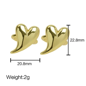 Polished 18k gold heart clip-on earrings with 22.8mm height and 20.8mm width measurements