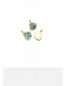 Irregular 15x21mm 18K gold plated copper pendant with opal stone inlay detail