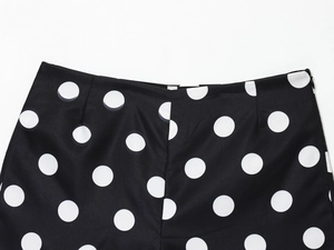 Detailed view of high waisted polka dot shorts with seamless side invisible zipper