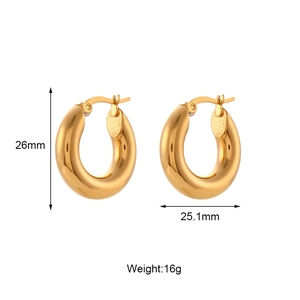 Detailed view of 18K gold plated hoop earrings with 26mm height and 16g weight specs