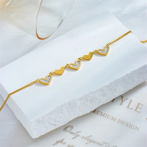 Golden titanium steel chain anklet with heart pendants and white mother of pearl inlay
