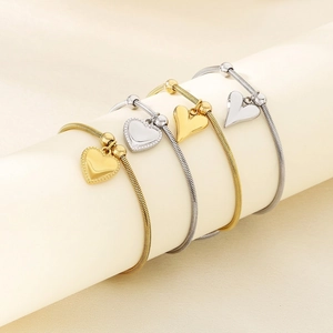Stainless Steel Heart Pendant Bracelet 18K Gold Plated Adjustable Snake Chain Fashion Jewelry For Women